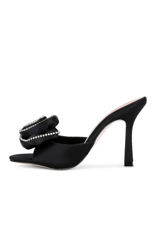 x Rachel Merle Heel