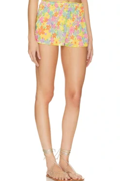 Flutter Away Short