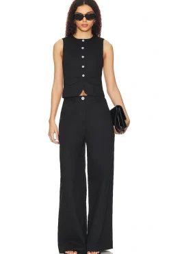 x Anja Dujakovi? Savana Vest